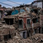 ¿Es verdad que el lugar más seguro durante un terremoto es bajo el marco de una puerta?